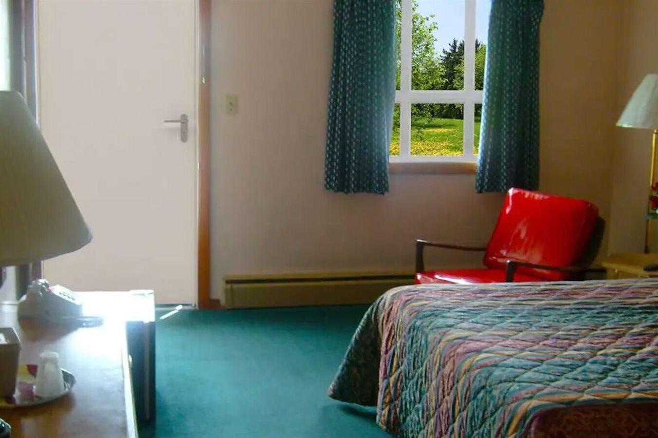 Motel Travel